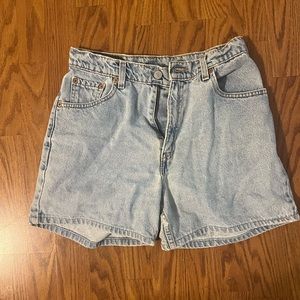 Vintage levi shorts!